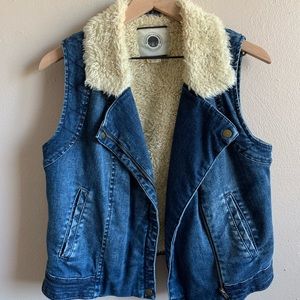 Anthro Daughters of the Liberation Lapka Vest